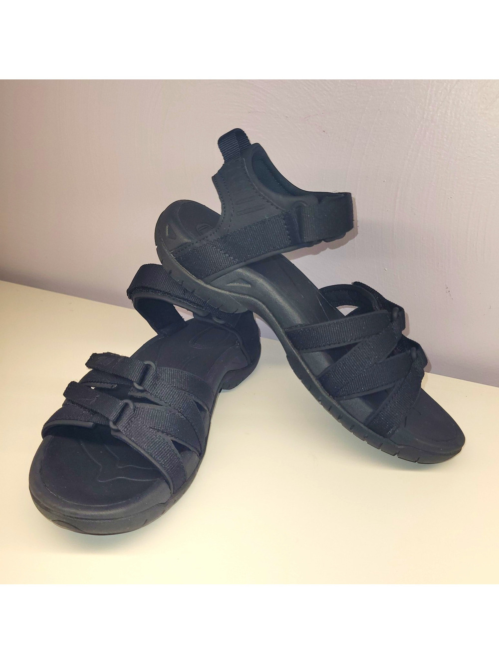 Teva Tirra All Black Strappy Slingback Hiking Sandals Adjustable US 6 EU 37